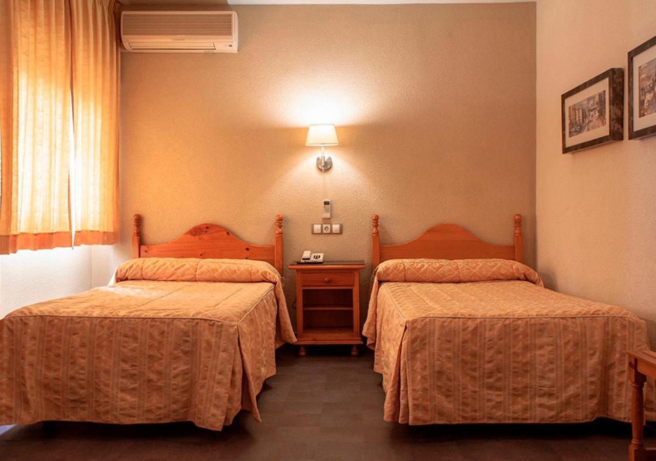 Hotel La Zambra Mancha Real Екстериор снимка