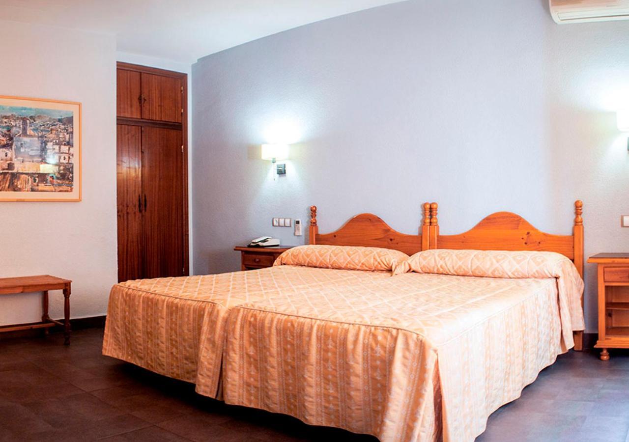 Hotel La Zambra Mancha Real Екстериор снимка